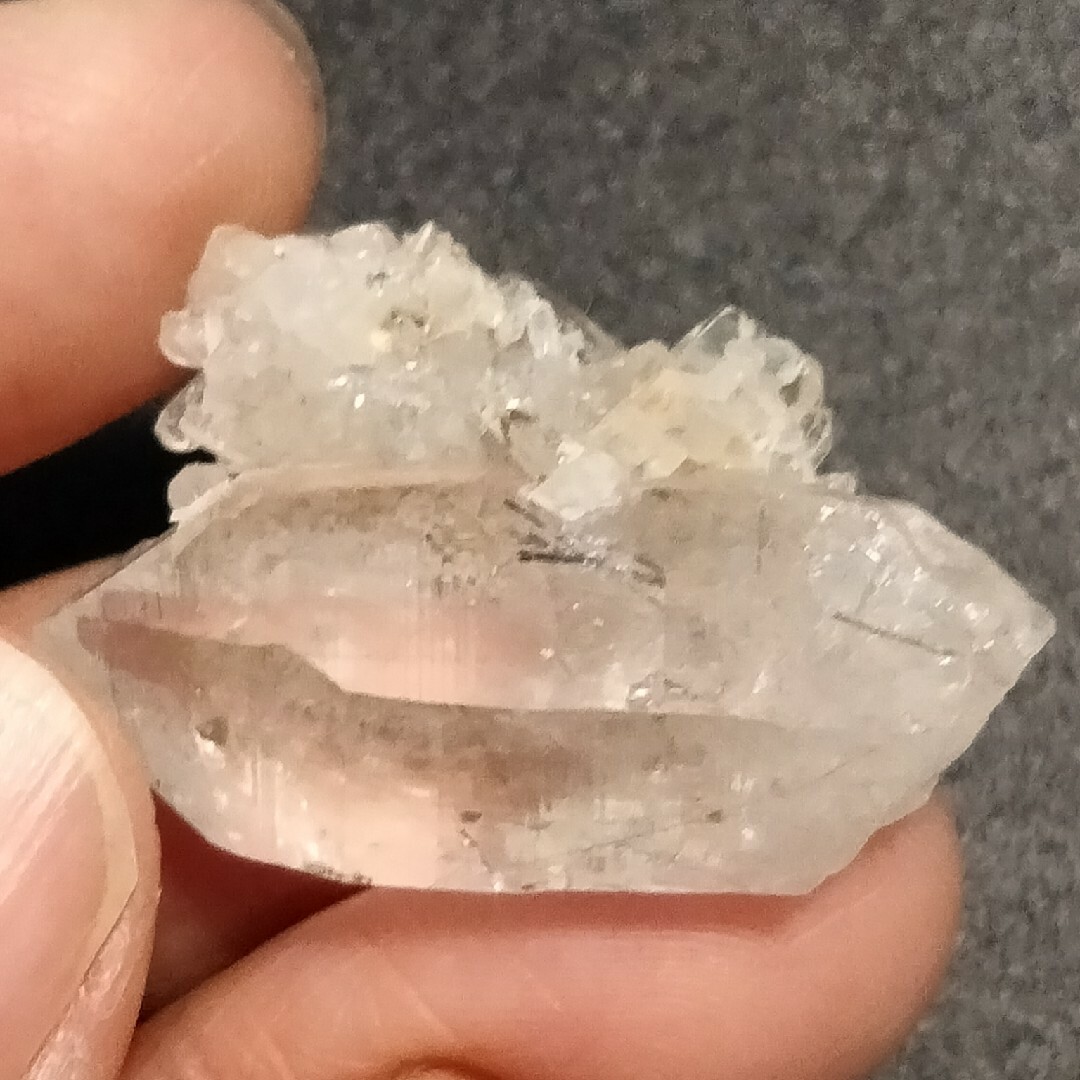 国産鉱物 山梨県 塩山竹森山 天然水晶 トルマリン入り水晶 早い者勝ち