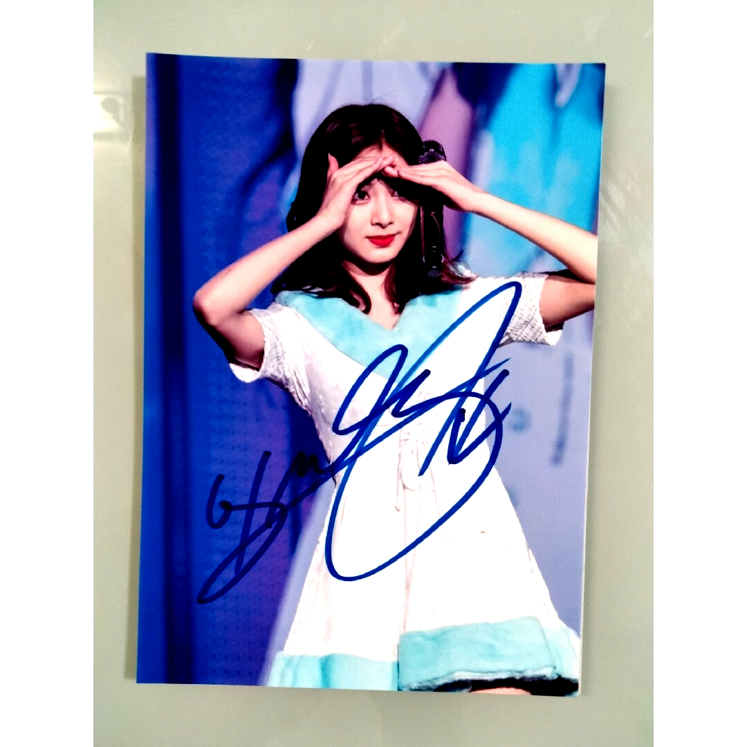 ツウィ直筆サイン入り2Lサイズ写真…TWICE…Tzuyu…の通販 by まごみき's
