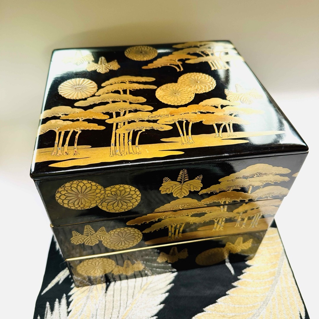 2087黒漆塗り沈金重箱 松梅金蒔絵 4重 高級