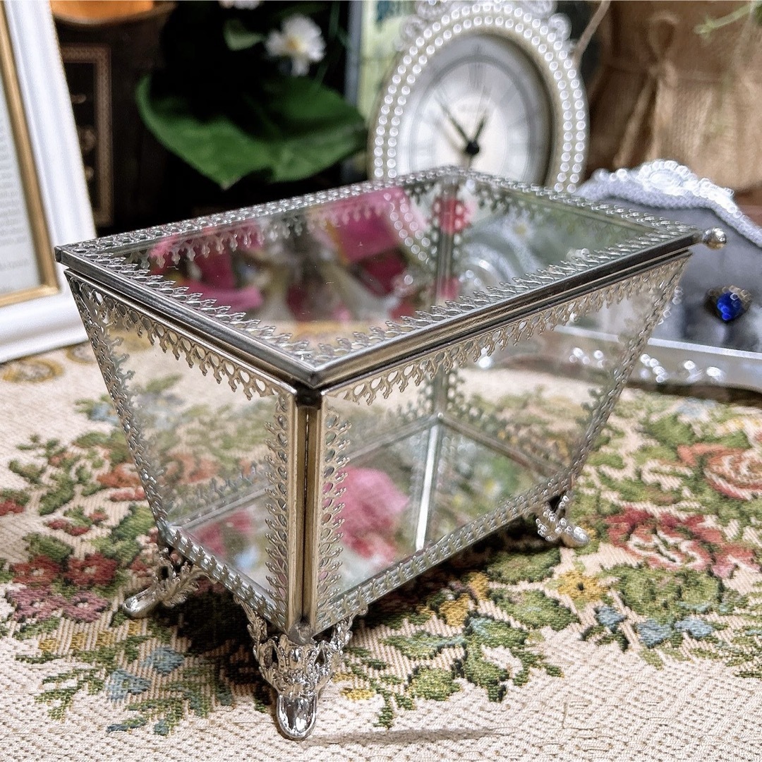アンティーク雑貨 ガラスジュエリーボックス シルバー アクセサリー