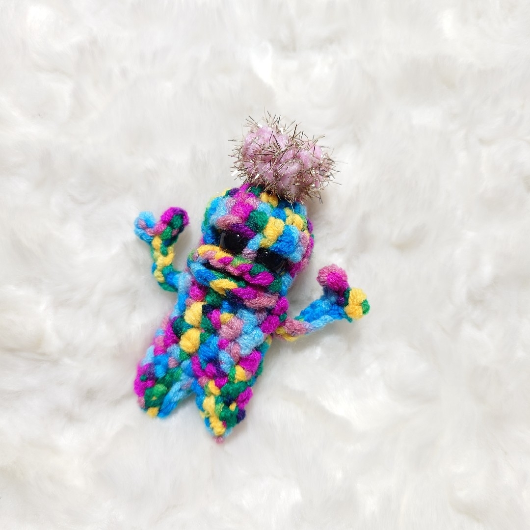 平和 マンドラゴラのあみぐるみ