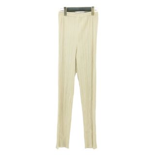PLEATS PLEASE ISSEY MIYAKE（カジュアルパンツ）のフリマアイテム一覧
