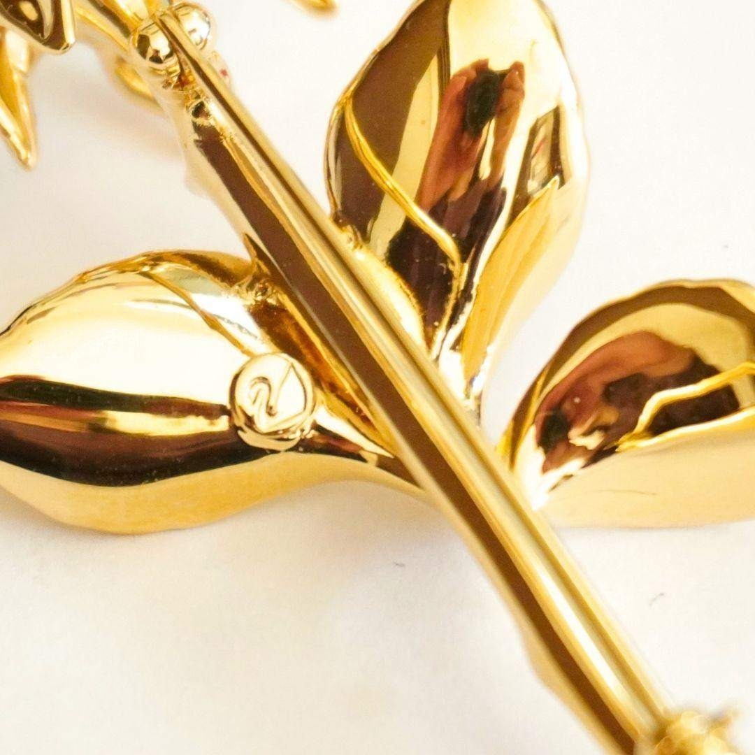 SWAROVSKI - 【美品】スワロフスキー フラワーブローチの通販 by