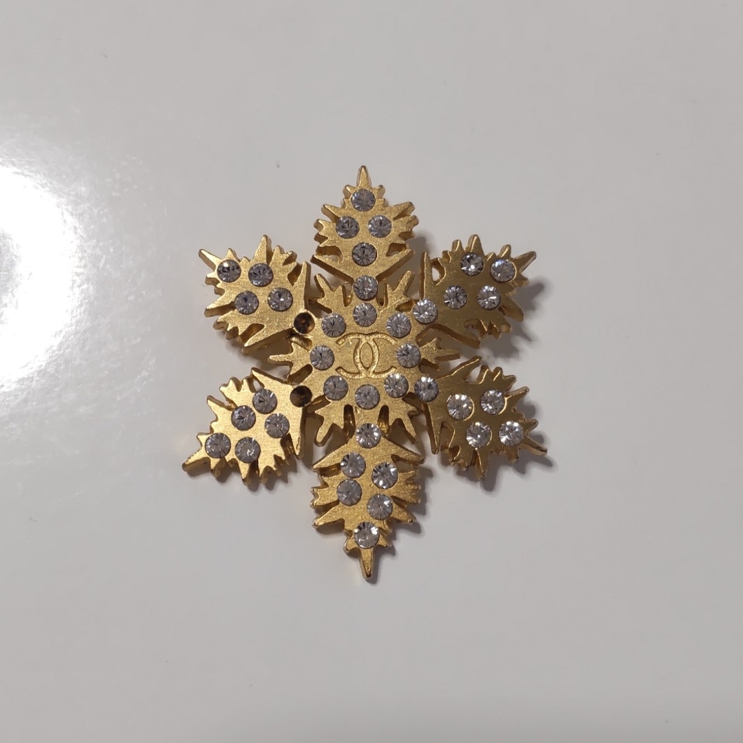 CHANEL - CHANEL シャネル ヴィンテージ 雪の結晶ブローチの通販 by