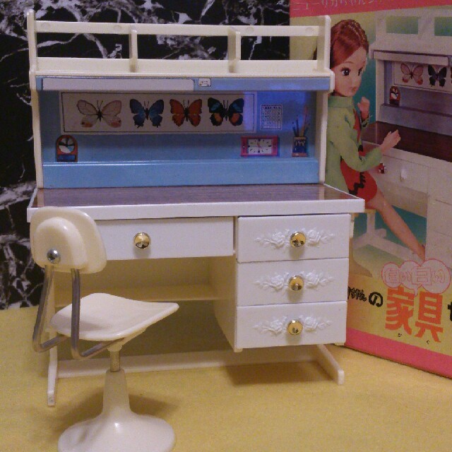 リカちゃん 学習机 白い白い家具セット わたしのおへやシリーズ 家具
