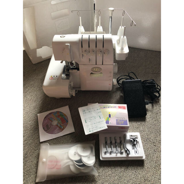 みき様専用＞衣縫人baby lock2本針4本糸ロックミシン