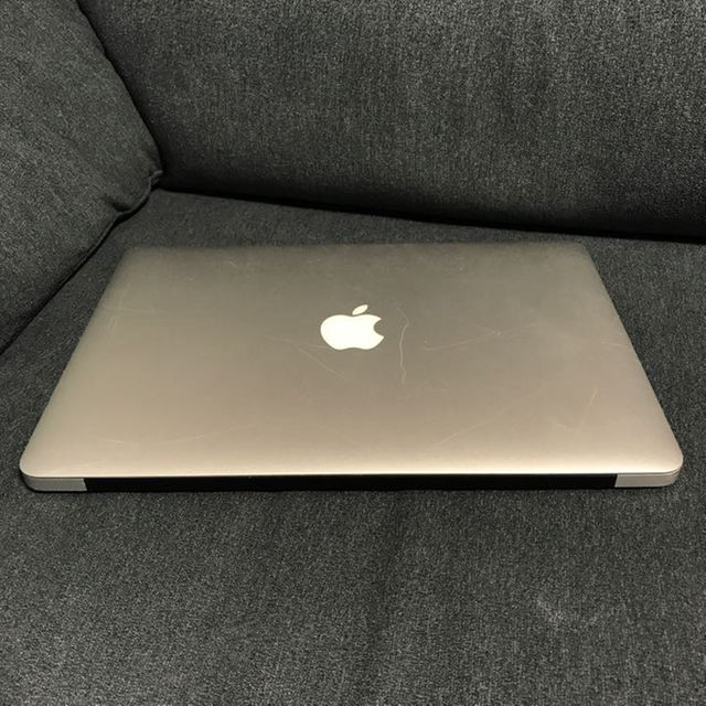 APPLE MacBook Air 13.3インチ MD231J/A PC/タブレット