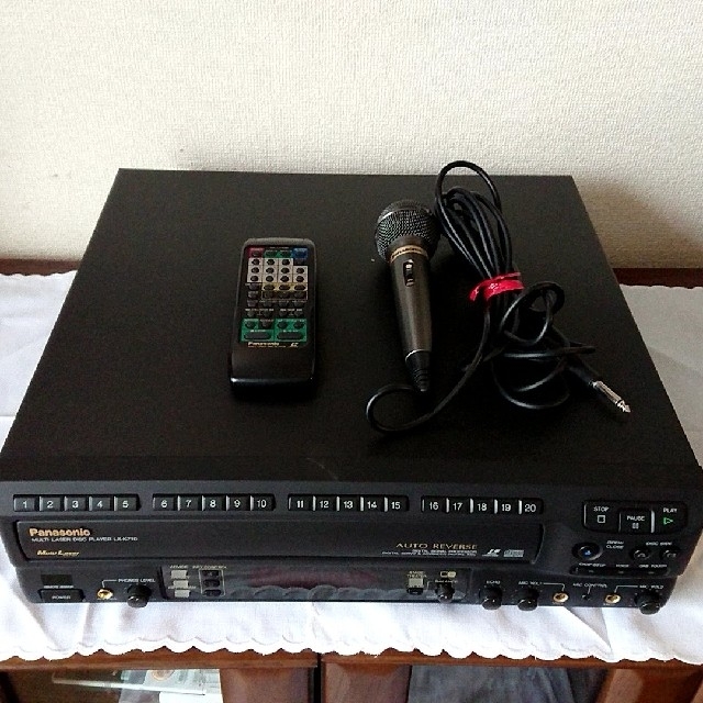 ジャンク品、カラオケレーザーディスクプレーヤー レーザーディスク