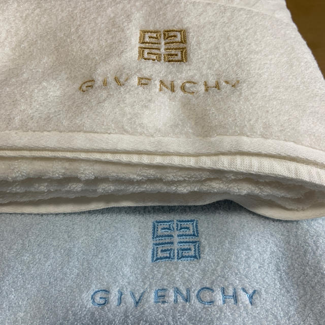 GIVENCHY - GIVENCHY 大判バスタオル 2枚セットの通販 by yubou's