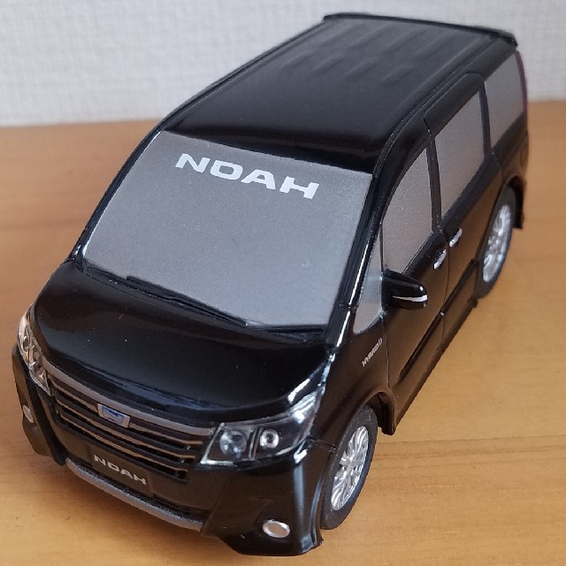 トヨタ ノア Si 80前期型 カラーサンプルミニカー 非売品 1F7 トヨタ