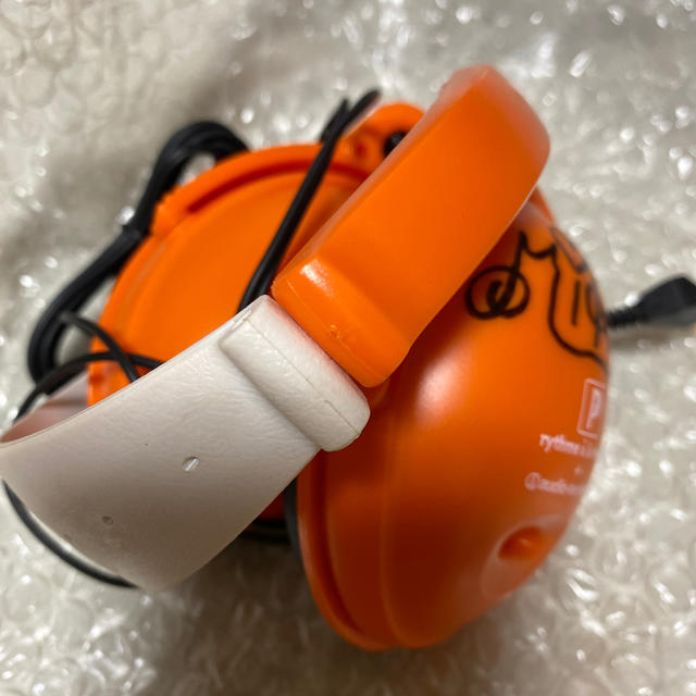 石田未来直筆サイン入りヘッドホン