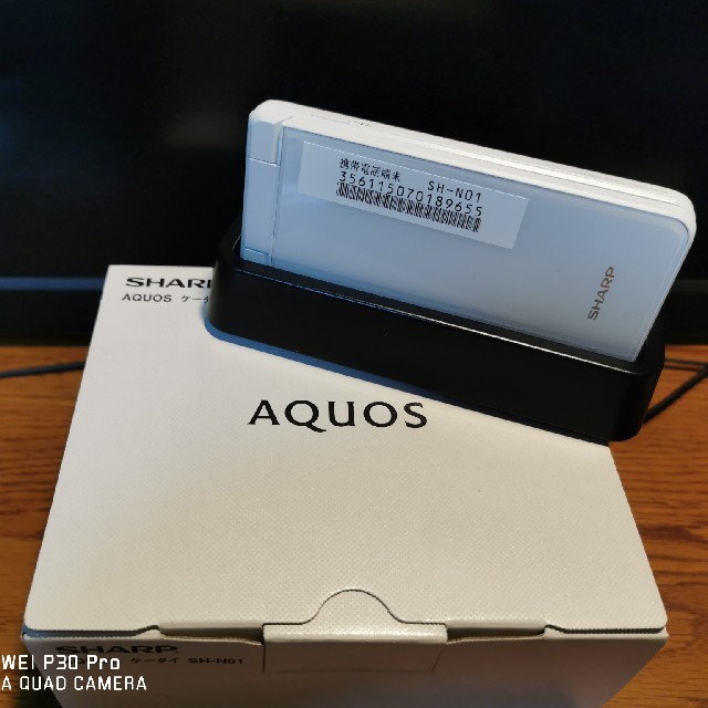 AQUOS SIMフリーガラホ SH-N01 未使用に近いガラホ SHARP AQUOS SH-N01