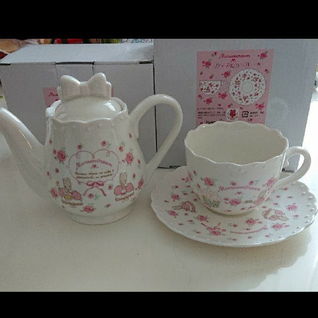 サンリオSANRIOマロンクリームティーポット＆カップ＆ソーサー