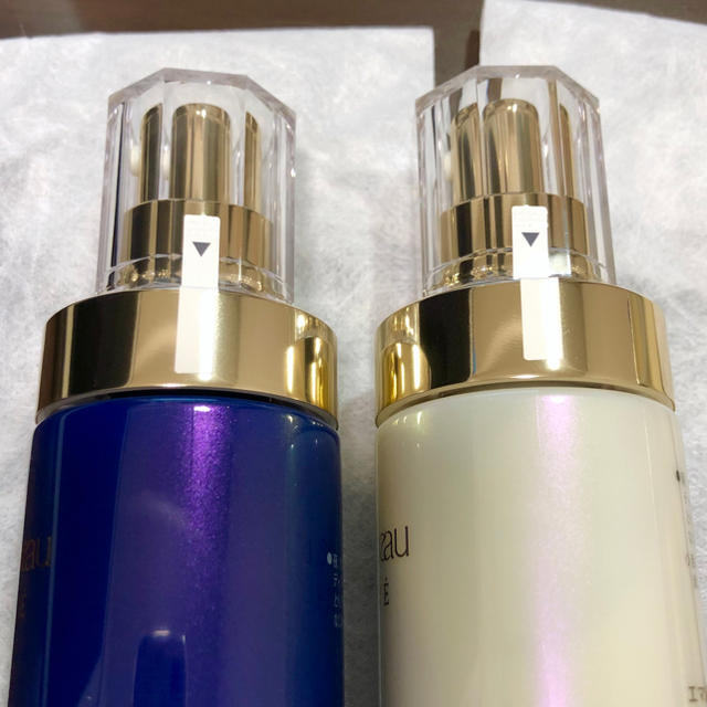 まるりん様専用ページ☆未開封☆クレ・ド・ポーボーテ☆乳液2本