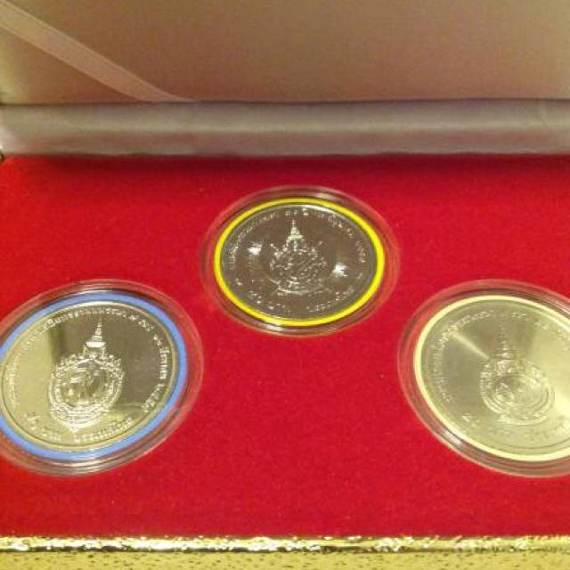 タイ王国 記念600バーツ銀貨(希少) タイ 600バーツ銀貨 1980年