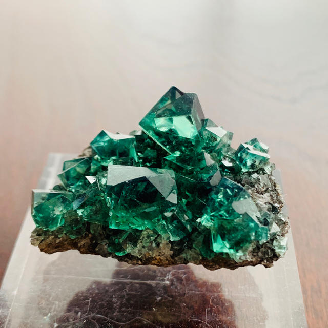 鉱物標本】フローライト 母岩付き 英国産