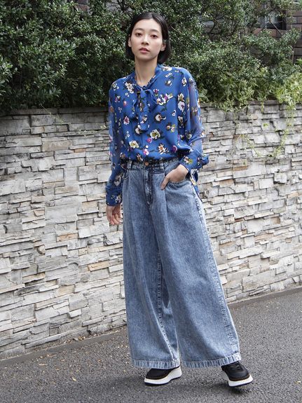 ソフトタッチデニム 影残しワイドパンツ ケミカルウォッシュ