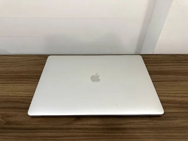 MACBOOK PRO 32GB, 1TB SSD, CORE i9, 15 POLEGADAS, TOUCH BAR E