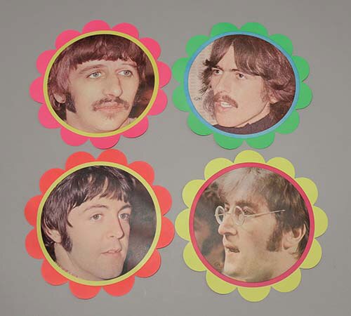 不二家チョコレート懸賞品 ビートルズフラワーピンナップ大