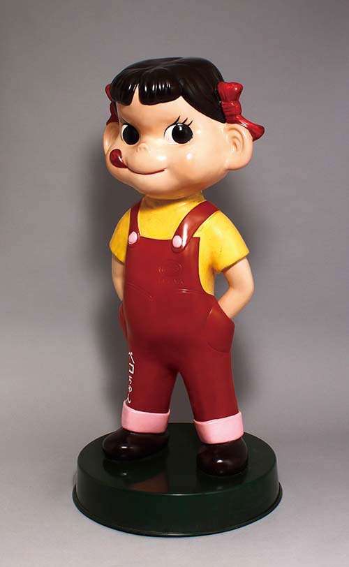 不二家 店頭用ペコちゃんソフビ人形