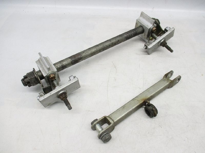 ZRX400スペック、大径アクスルシャフト20パイ