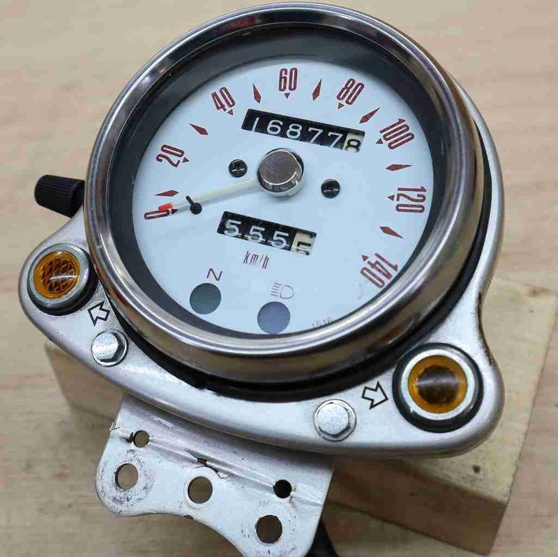 カワサキエストレヤスピードメーターキャブ車