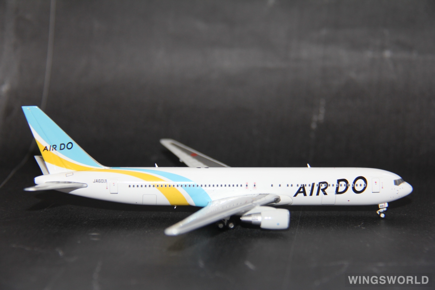 航空機・ヘリコプター AIR DO Boeing 767-300 1/400 Gemini Gemini製