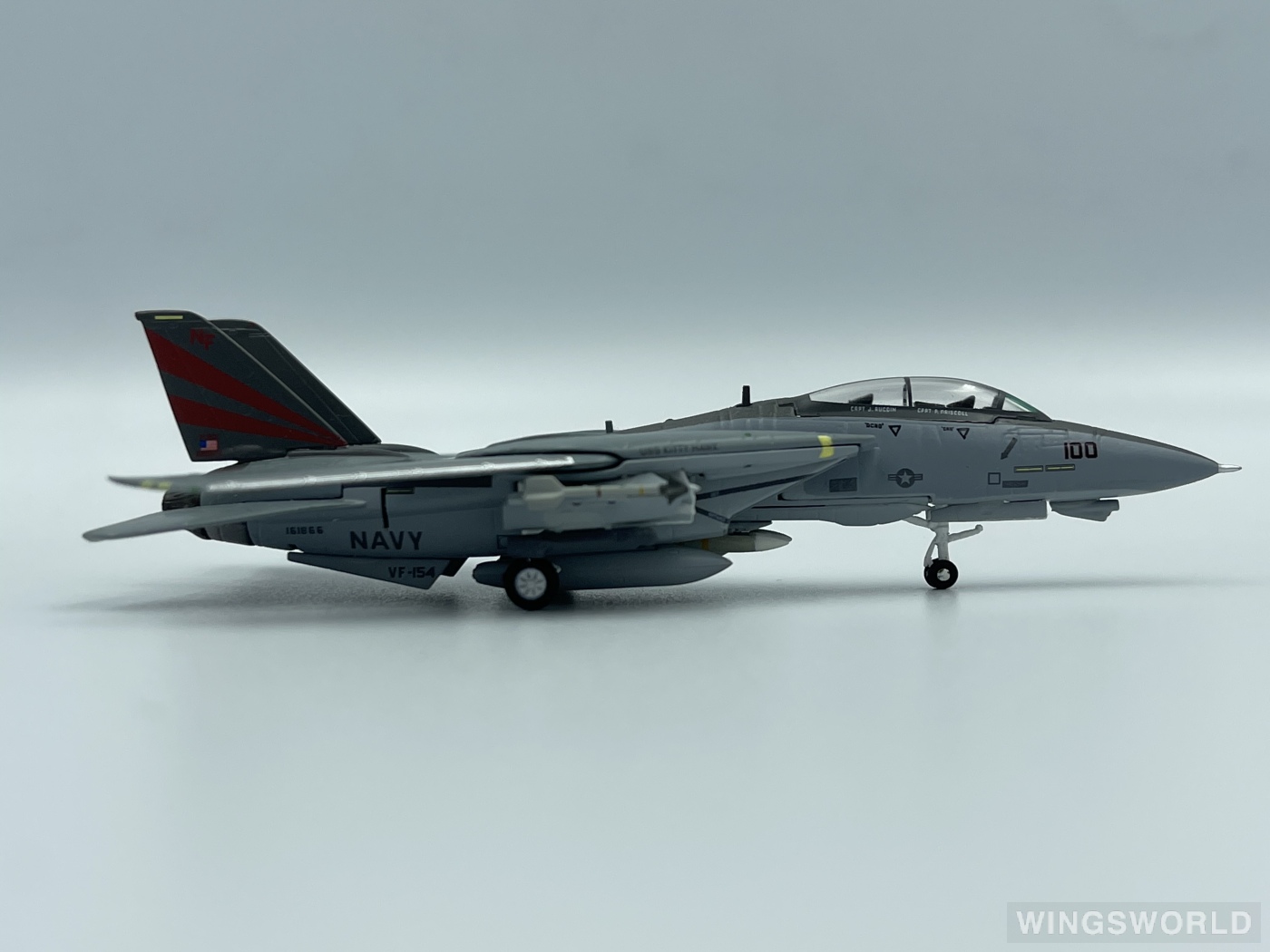 1:200 GULLIVER200 F-2A 6SQ 模型 1:200 GULLIVER200 F-2A 6SQ 模型 F-2A