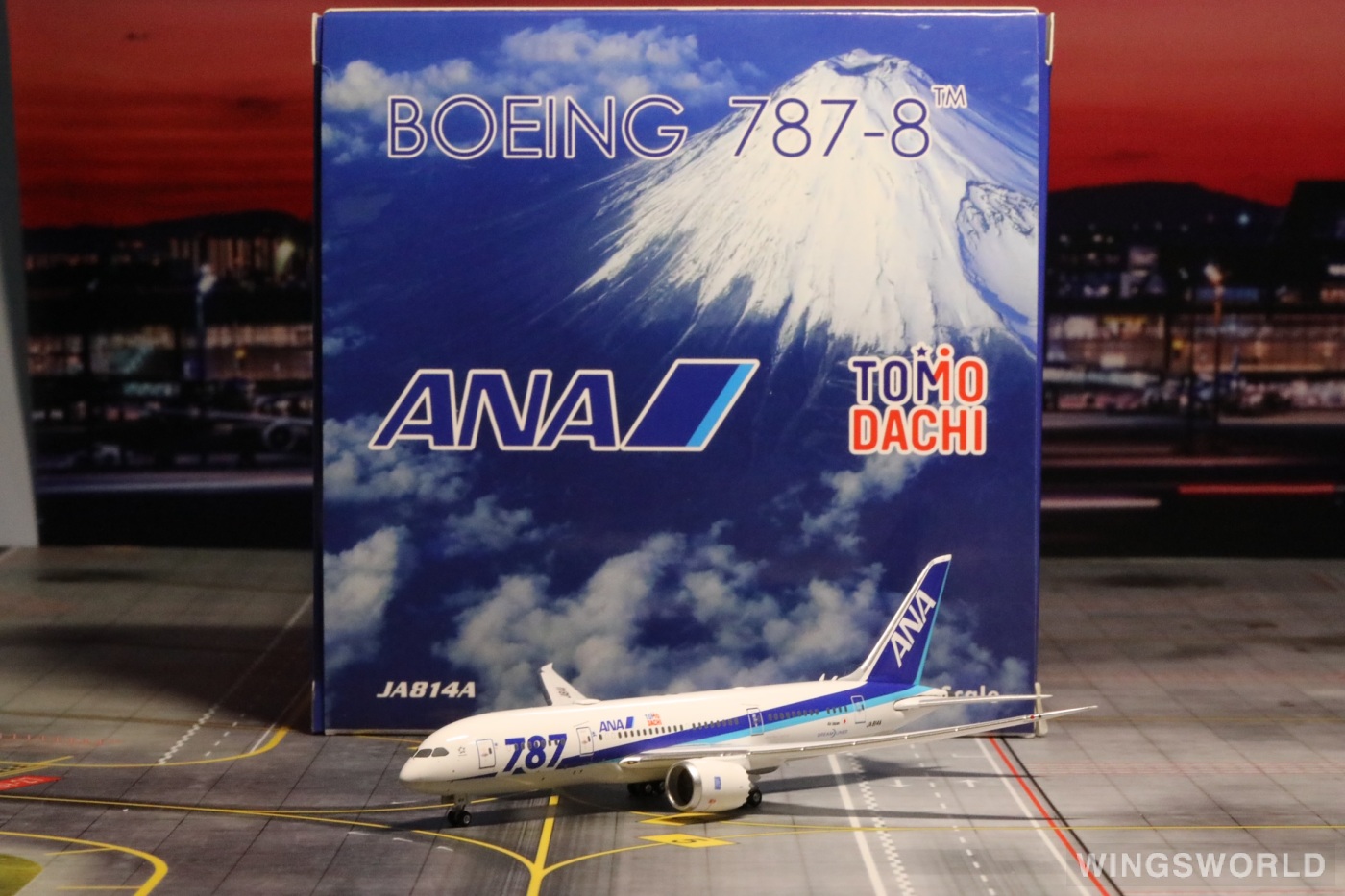 ANA 787-8 特別塗装 JA814A 1:400 ANA 787-8 特別塗装 JA814A 1:400