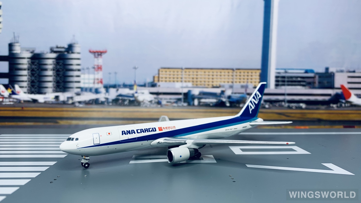 Phoenix 1:400 Boeing 767-300 ANA 全日空PH10183 JA603F 的照片作者