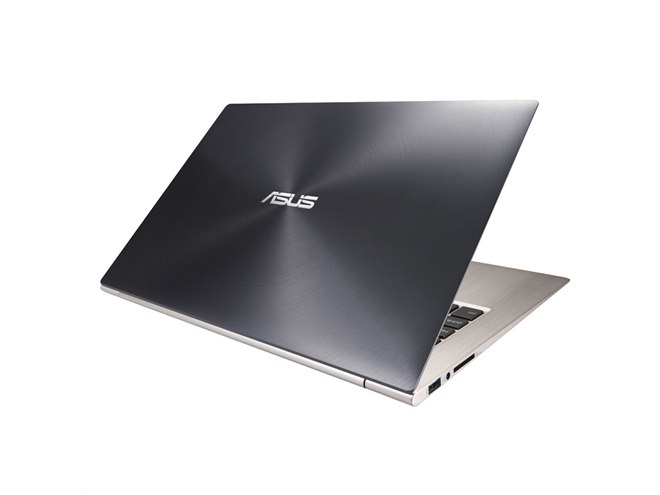 ASUS、タッチパネルを採用した13.3型Ultrabook「ZENBOOK Touch UX31A