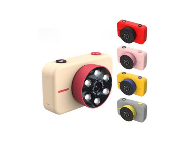 7,680円、ワンボタンで撮影を始められるツートンカラーの「レトロトイ