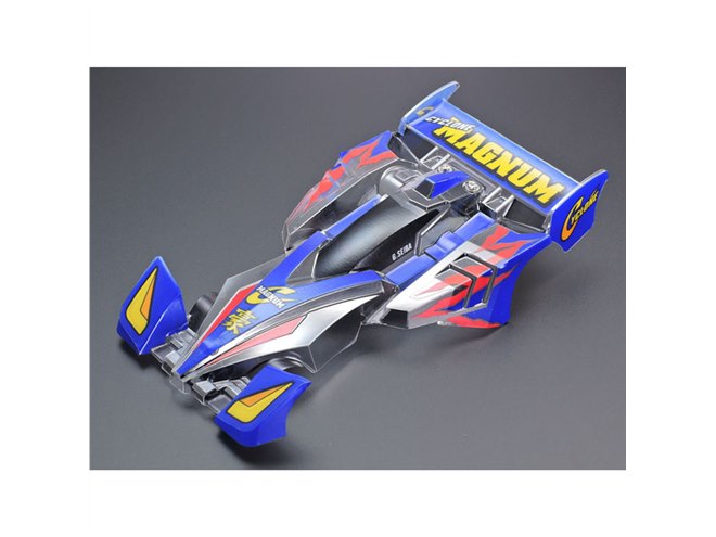フルカウルミニ四駆で人気の「サイクロンマグナム」より、クリヤー