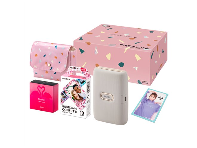 チェキ×ar×NANAMIのトリプルコラボ、ギフトボックス入り「LiPlay＆Link