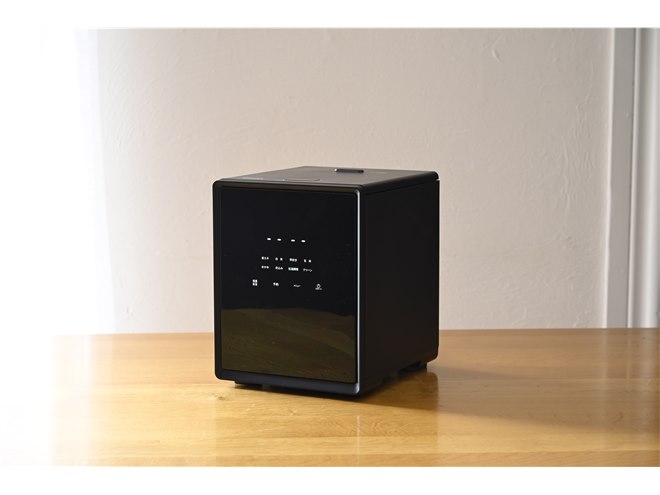 山善、設置面積が小さい「キューブ型マイコンジャー炊飯器」の5.5合