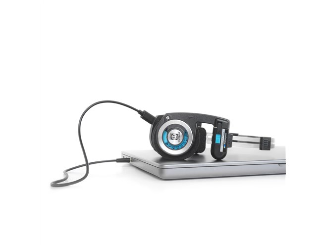 KOSS、ワイヤレスフリーに進化し最大20時間以上駆動する「Porta Pro