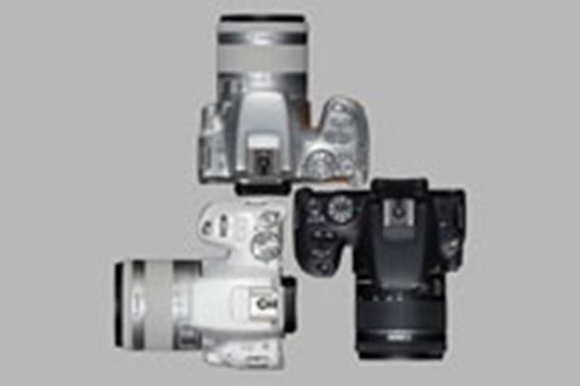 Canon EOS Kiss X8i 本体と付属品 CANON EOS Kiss X8i ボディ 価格比較