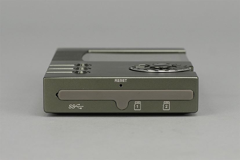 音も機能も充実！ Cayin「N5」は5万円クラスのハイレゾ対応DAPのダーク