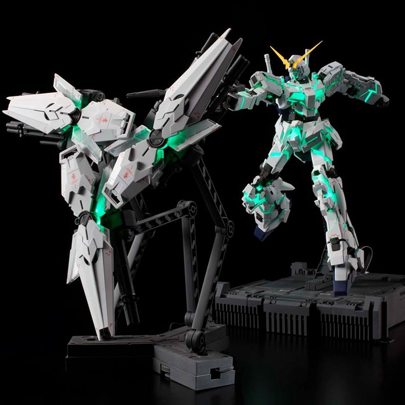 LEDシートを搭載する最上級MG「ユニコーンガンダム Ver.Ka」は発光