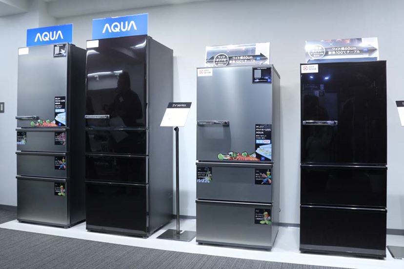 専用取付無料！AQUA旬鮮チルド・自動製氷搭載！木目調ブラウン3ドア