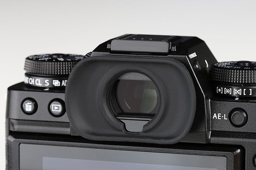 PR]富士フイルムの最新ミラーレスカメラ「X-T3」の3大進化点に迫る