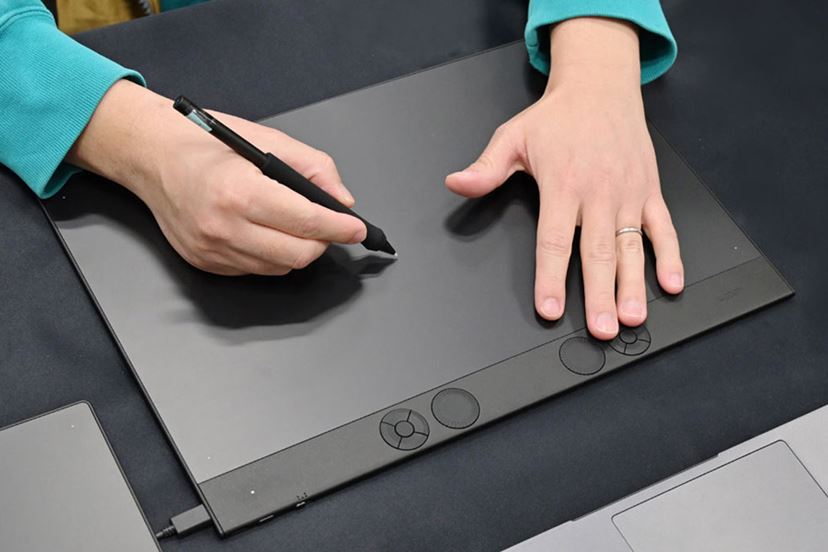 ワコムのペンタブ「Wacom Intuos Pro」が8年ぶりにリニューアル！ ペン