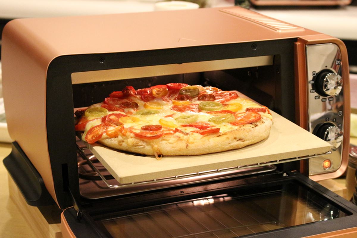 DeLonghi オーブン&トースター (ピザストーン付き) おしゃれなだけじゃ