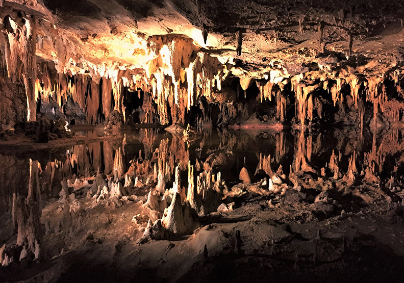 洞穴深處藏有管風琴？美東最大鐘乳石「活洞穴」 | 遠見雜誌