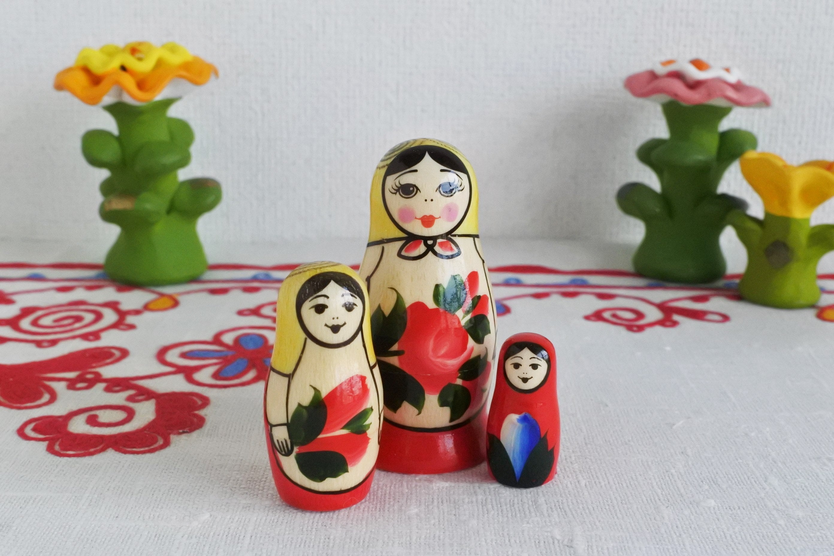 マトリョーシカ トラディショナル 3ピース セミョーノフ ロシア雑貨い