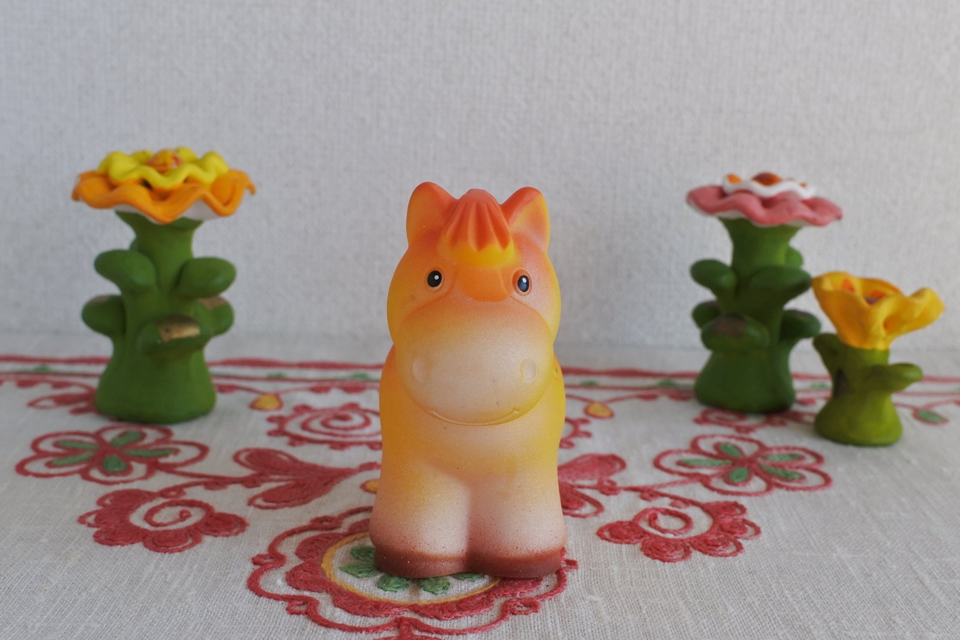 ソフビ人形 ポニー 仔馬 ロシア雑貨いりえのほとり 神戸 – ロシア雑貨