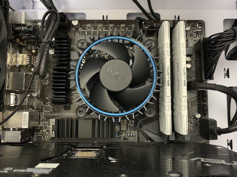 □Intel Core i5-12400 CPUとクーラー 動作未確認 □Intel Core i5