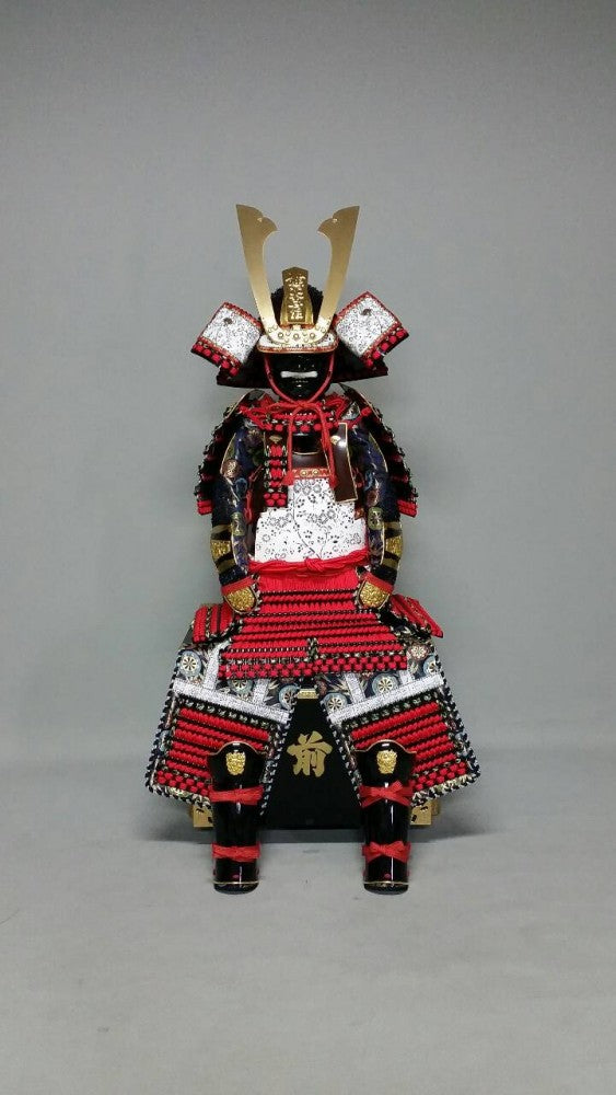 C-008】源義経 (子供鎧) – JAPAN ICHIBAN E-SHOP