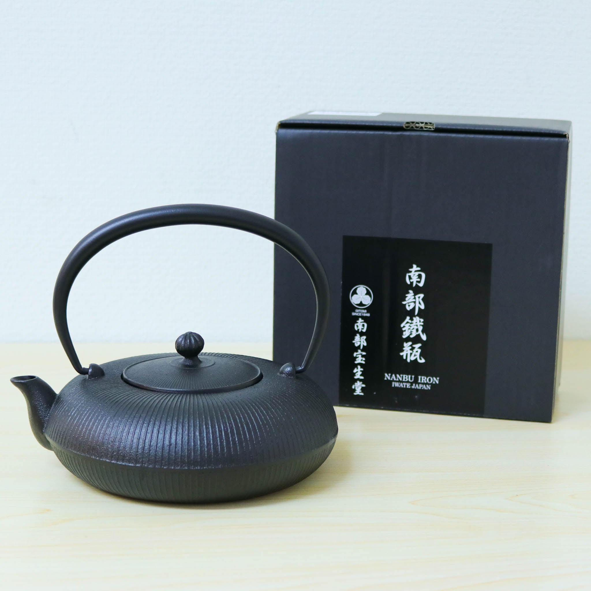 鉄瓶やかん, 製 黒い急須 葉の模様 鉄瓶やかん, 製 黒い急須 葉の模様