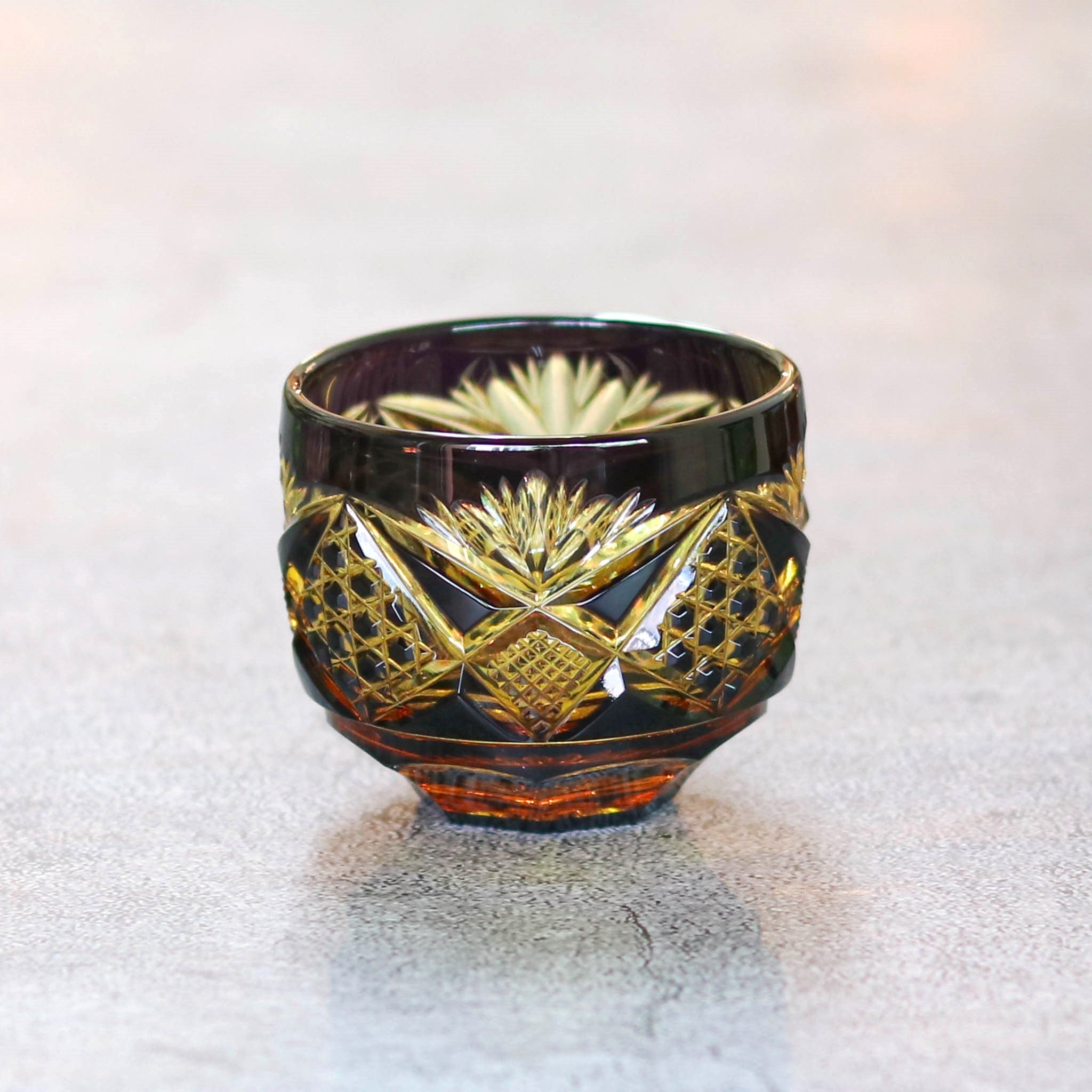 綾ガラス｜宮崎・綾町の色彩豊かなガラス工芸品コレクション ｜ 日本工芸堂